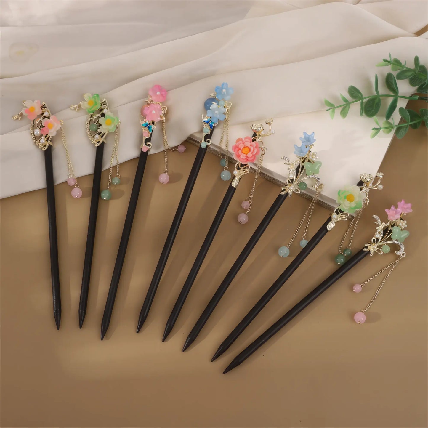 Assorted style Lingshanbai hairpin set display
