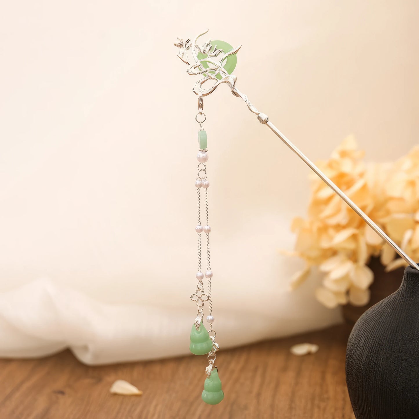 Silver hairpin with green jade and pearl tassel, elegant traditional hair ornament