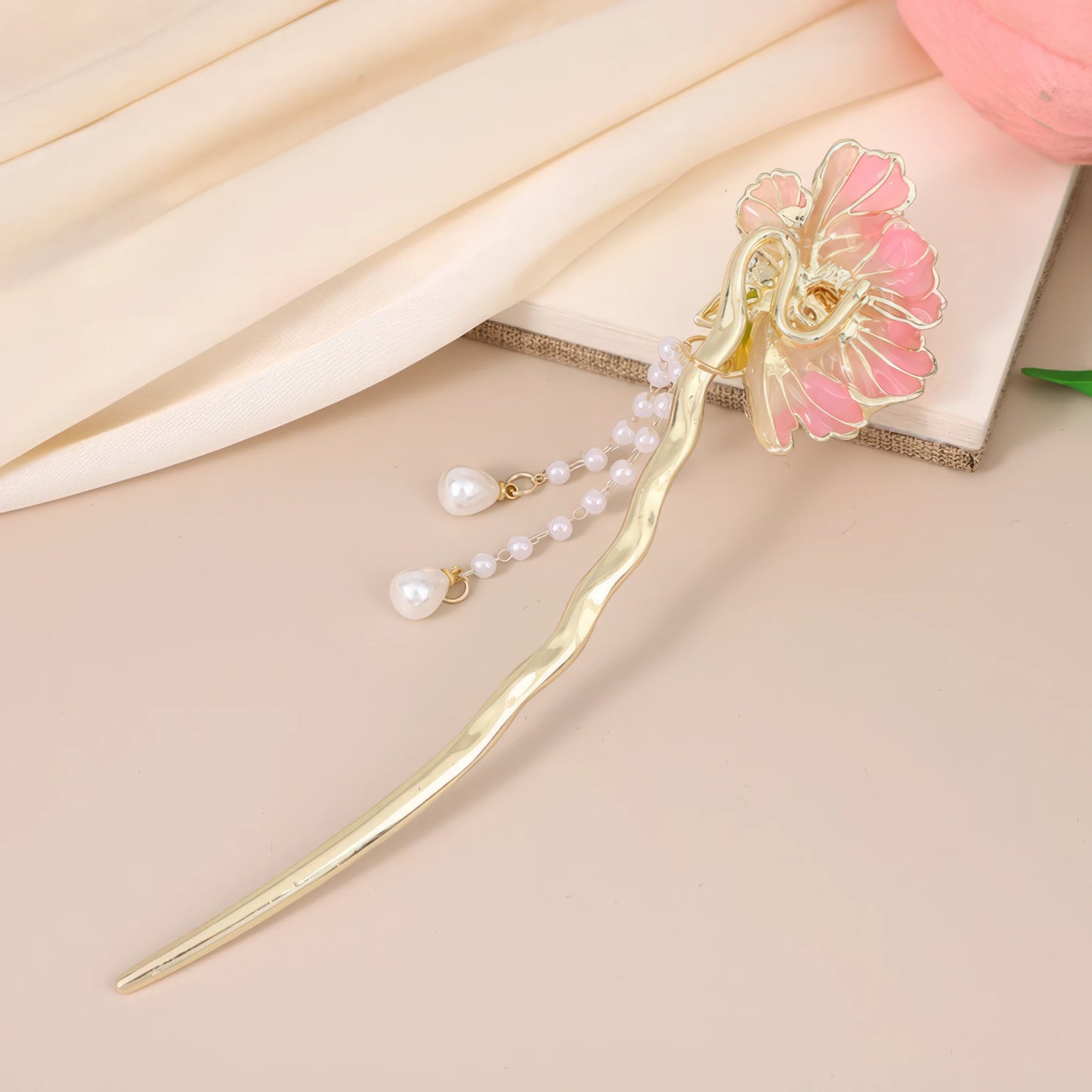 Peony Flower-hairpin U - shaped hairpin, pink flower with pearl tassel, beige background with white fabric