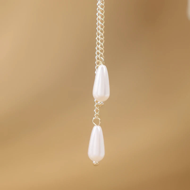 Detail of pearl tassel on Manzhaocong hairpin