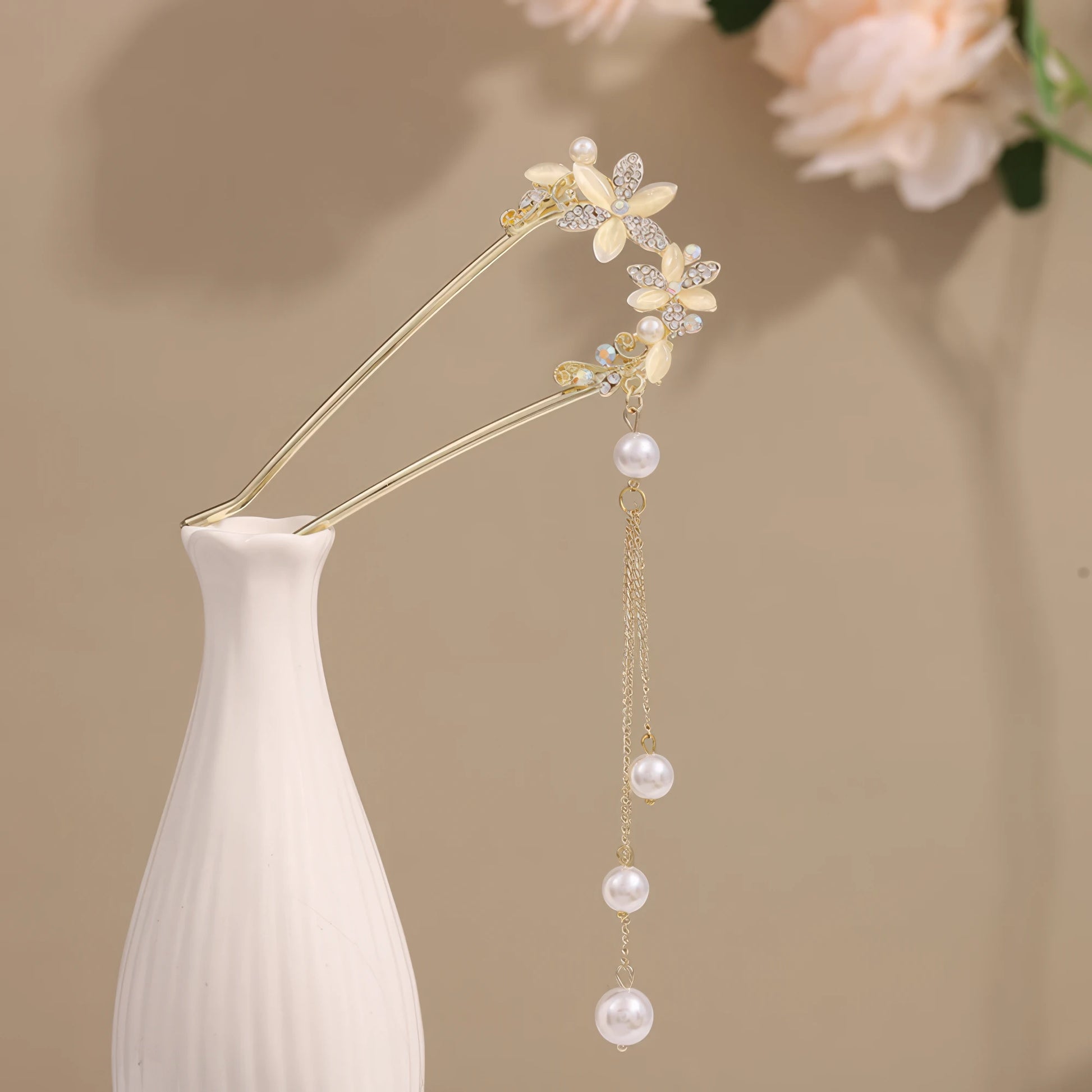 Muxin U - shaped hairpin 5 with multiple designs, light brown background with white vase and flowers