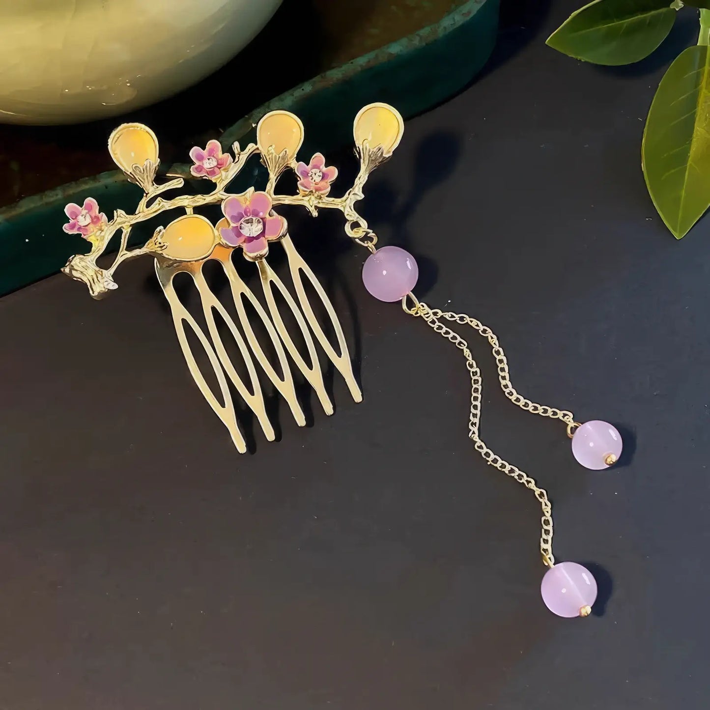 Tassel Step - shake Four - Tooth Hair Comb