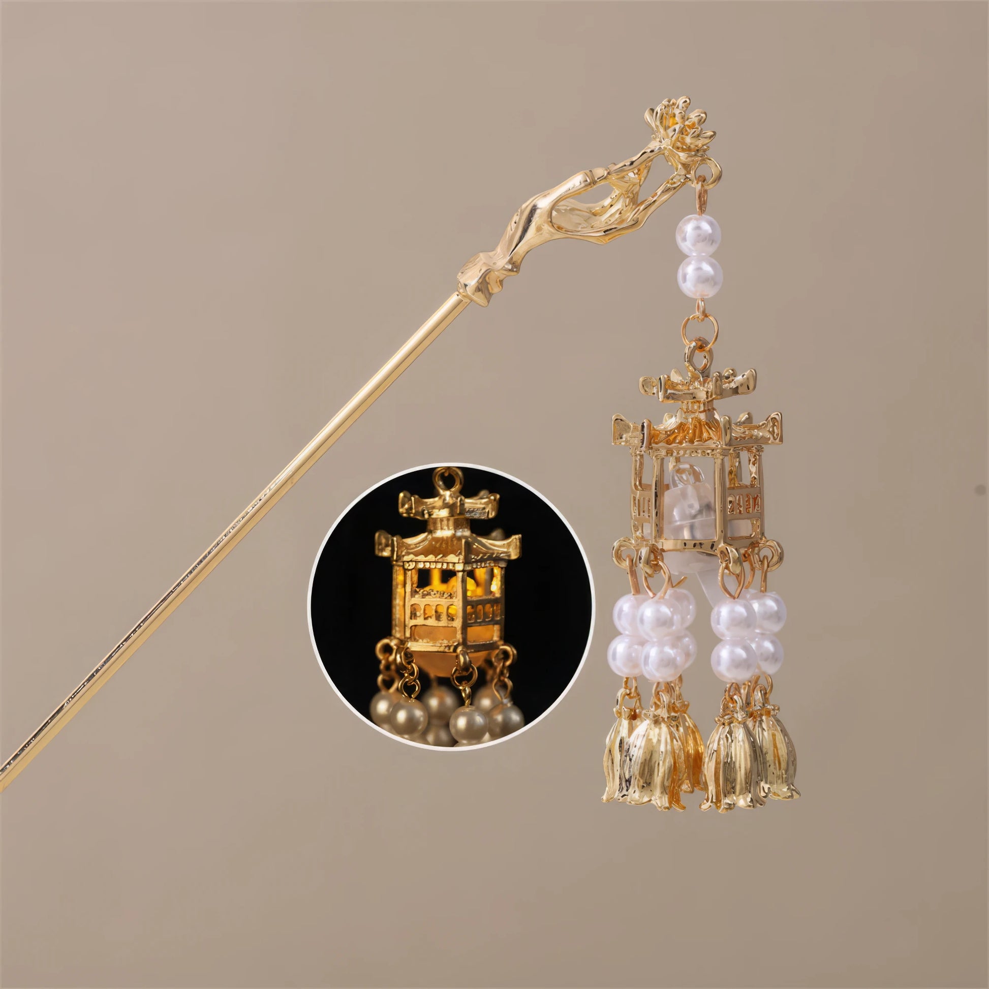 Xiaonianhuadeng hairpin with gold lantern and accessories, beige background