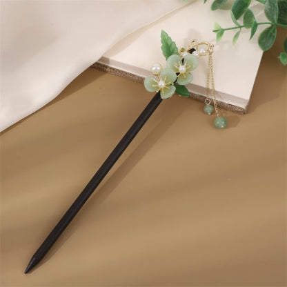 Green flower with pearl dangle on Xinyouran hairpin